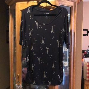 Eiffel Tower Black top